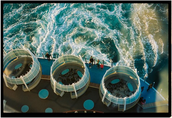 Où séjourner pour des vacances en Bretagne avec des ateliers de cuisine bretonne et des randonnées côtières?