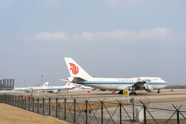 Quels sont les meilleurs itinéraires pour une balade en montgolfière autour des temples de Bagan, Myanmar : conseils et équipements ?